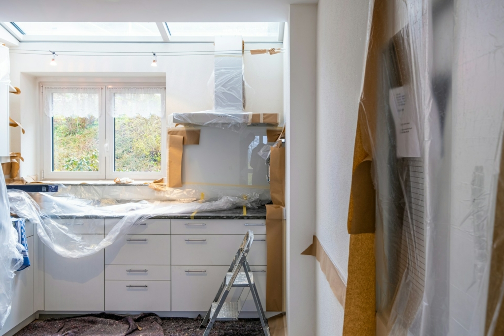 Le bisphénol-A dans l'environnement intérieur à cause des matériaux de rénovation